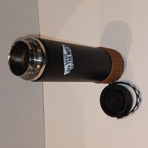 Hydro Flask - Vans Off The Walls - Picture 4 of 7